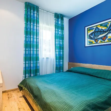 Stunning In With Sauna, 2 Bedrooms And Wifi Апартаменты Нови-Винодолски