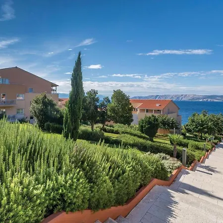 Stunning In With Sauna, 2 Bedrooms And Wifi Нови-Винодолски