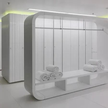 Апартаменты Stunning In With Sauna, 2 Bedrooms And Wifi *