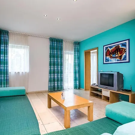 Stunning In With Sauna, 2 Bedrooms And Wifi