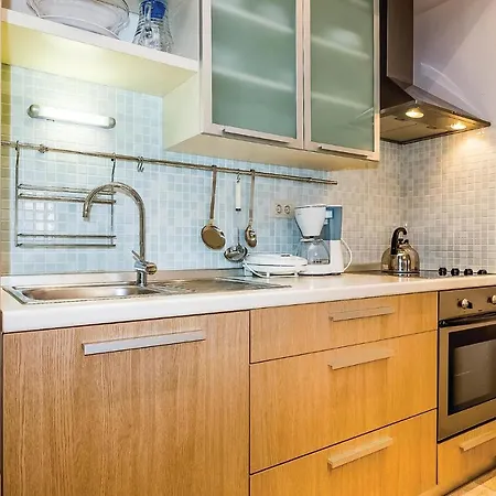 Апартаменты Stunning In With Sauna, 2 Bedrooms And Wifi