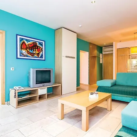 Stunning In With Sauna, 2 Bedrooms And Wifi Нови-Винодолски